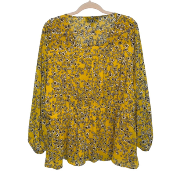 LANE BRYANT *NWOT* Flower Flowy Blouse Women’s Plus size 18 - Picture 6 of 7